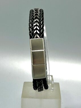 Men’s Chisel Leather & Steel  Adjustable Bracelet.
